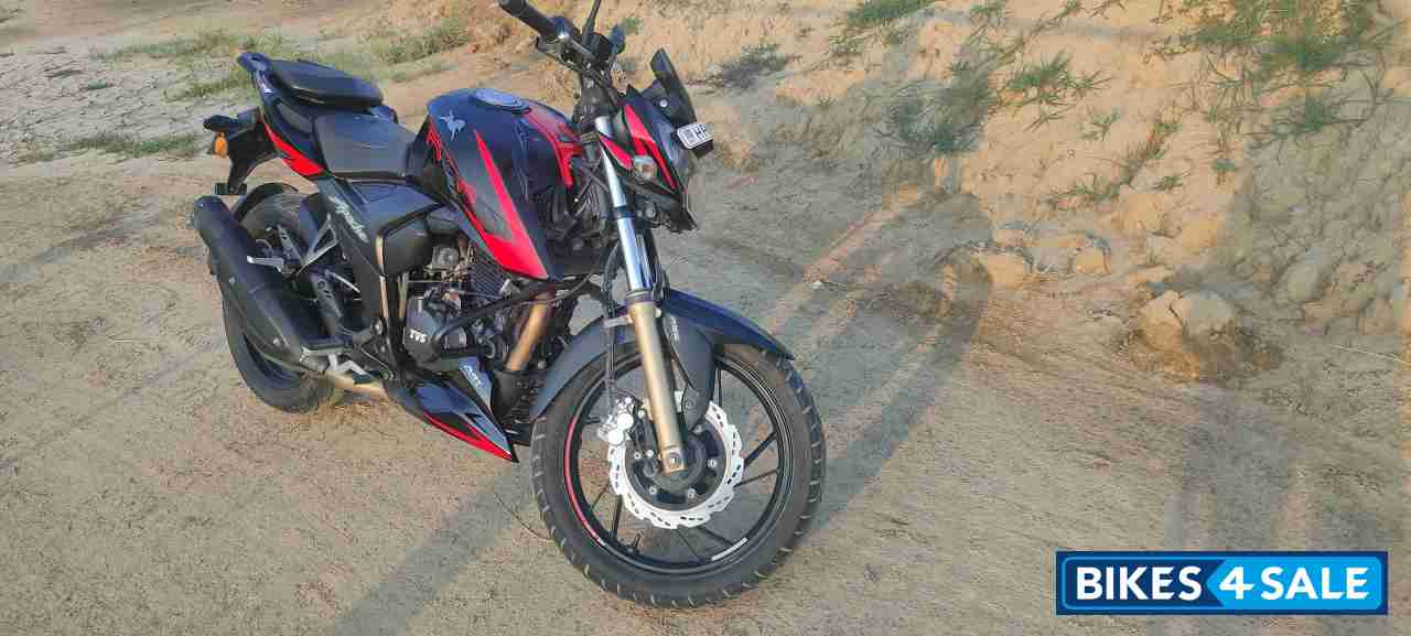 Red Black TVS Apache RTR 200 4V ABS Race Edition 2.0
