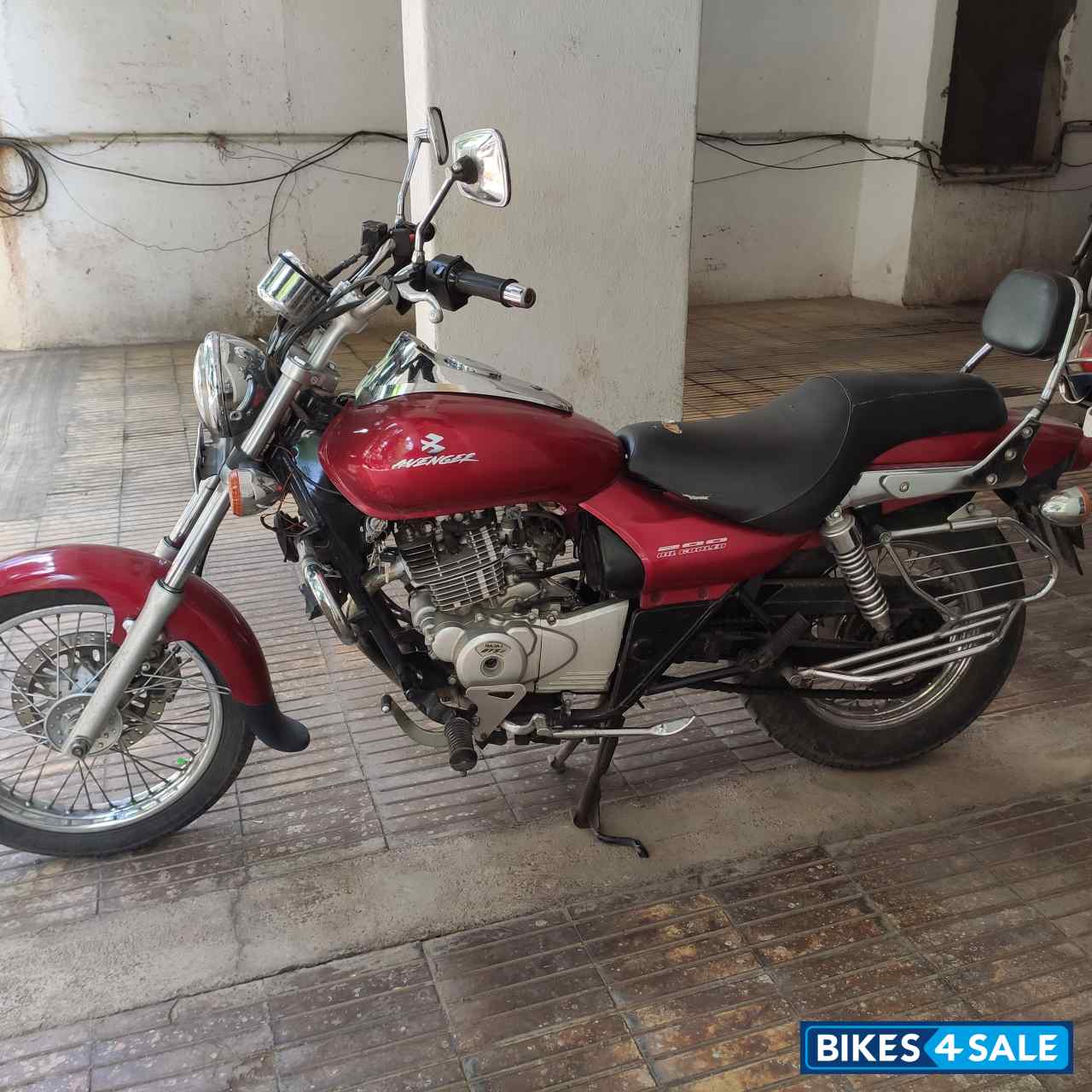 Bajaj Avenger 200 DTS-i Bajaj Avenger 200 DTS-i