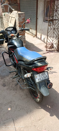 Black Honda CB Shine