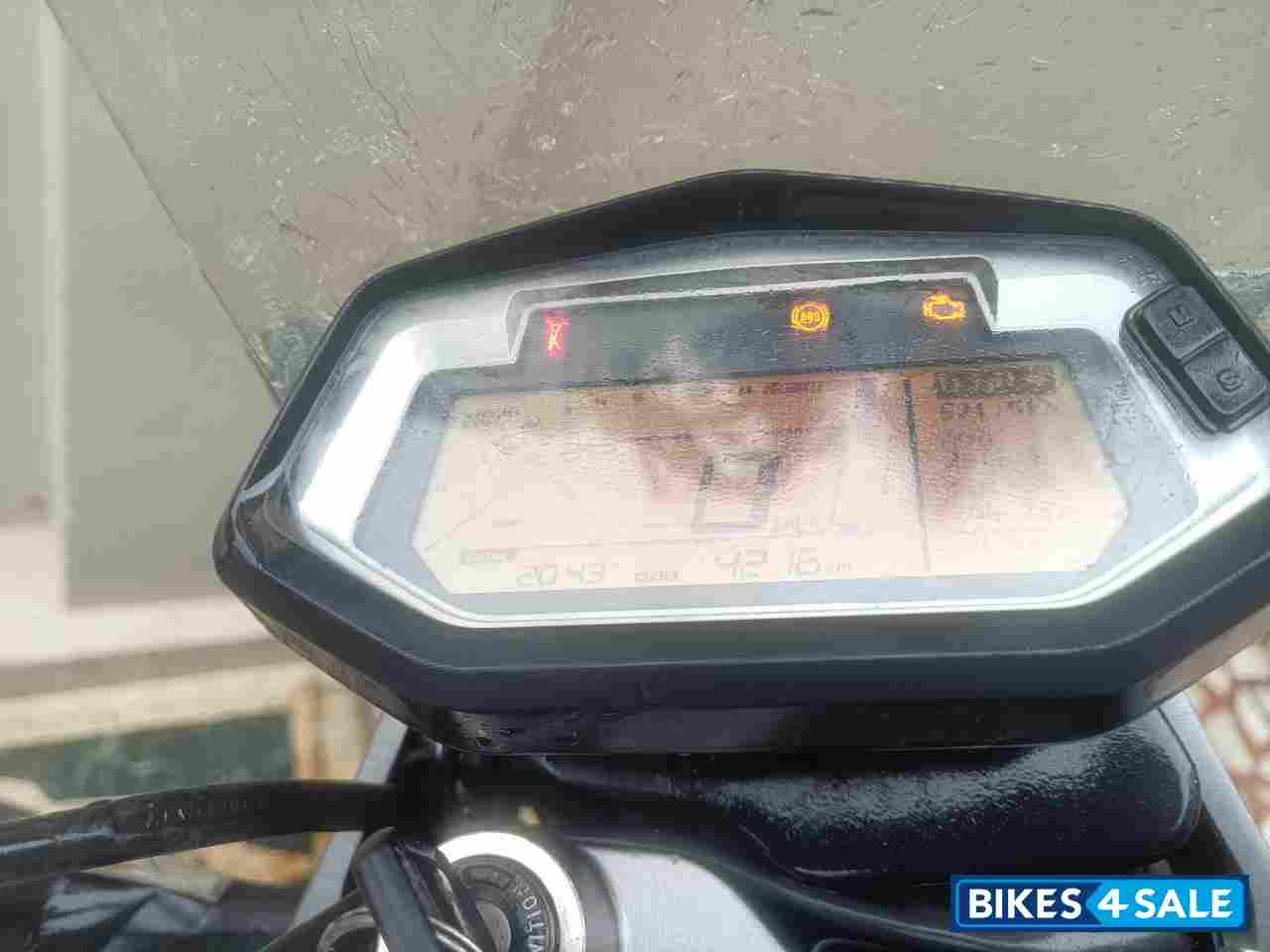 White Hero XPulse 200 BS6