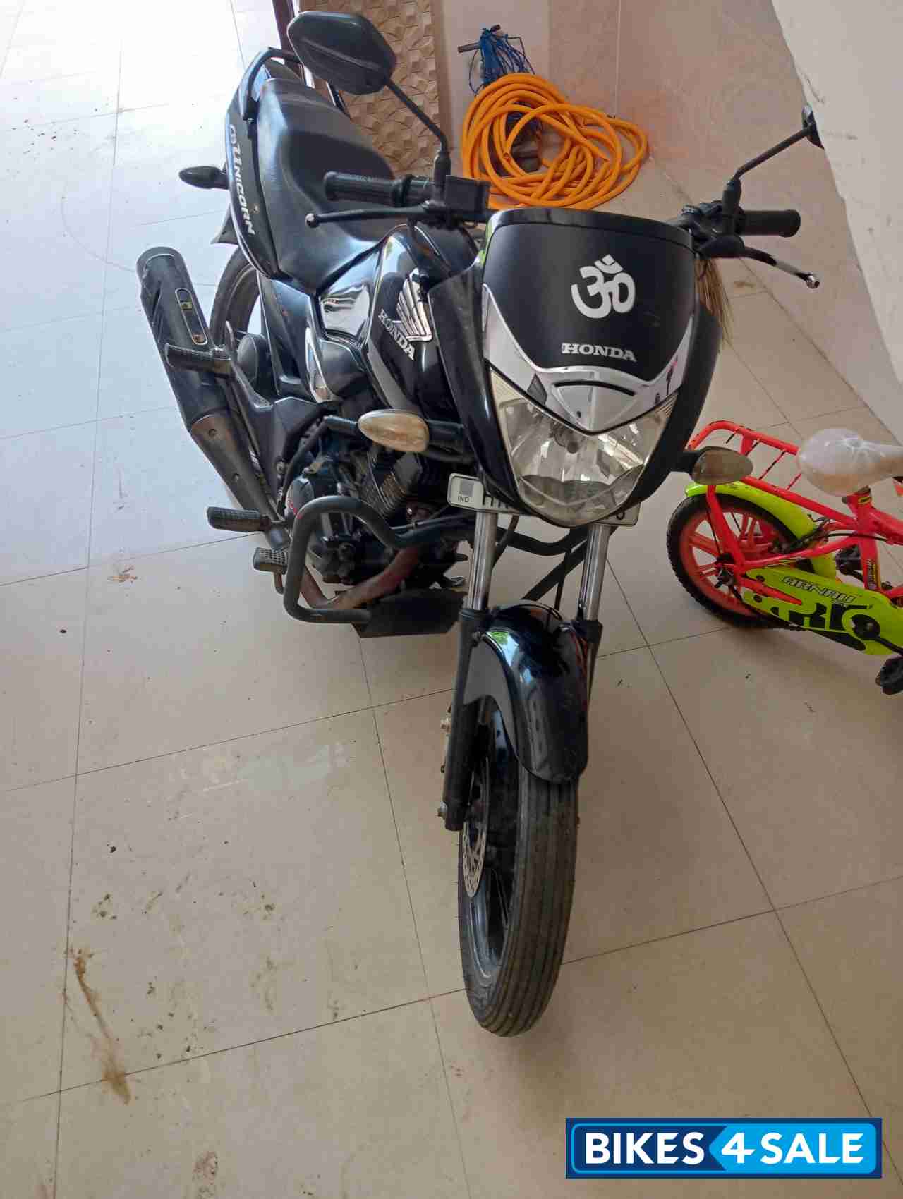 Black Honda CB Unicorn