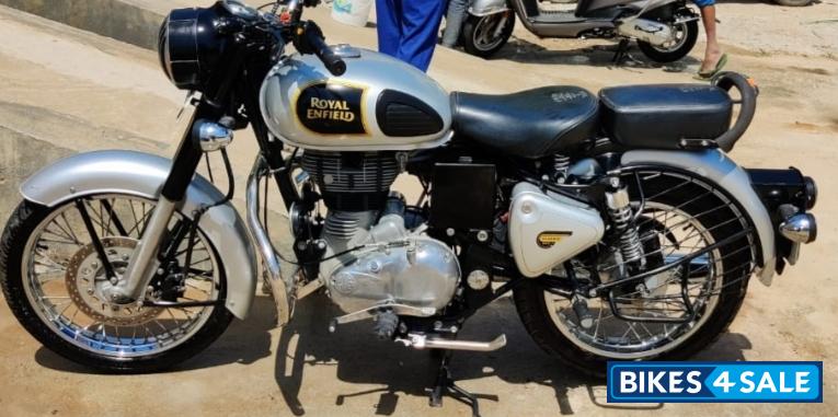 Royal Enfield Classic 350
