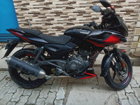 Bajaj Pulsar 220F 2019 Model