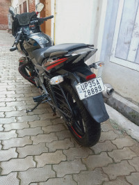 Black And Red Bajaj Pulsar 220F