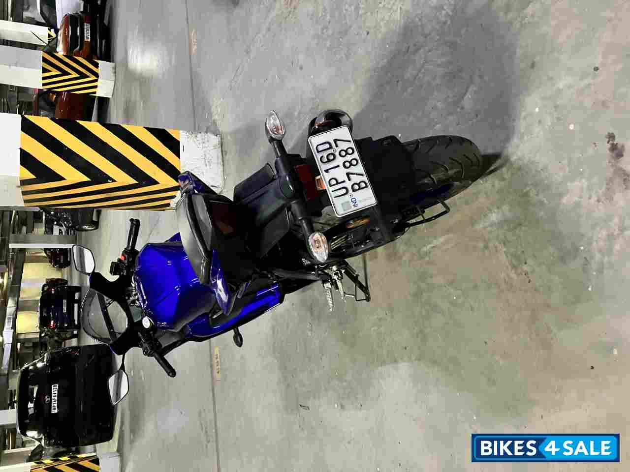 Racing Blue Yamaha R15 V4