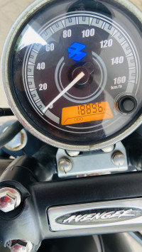 Black Bajaj Avenger Street 220