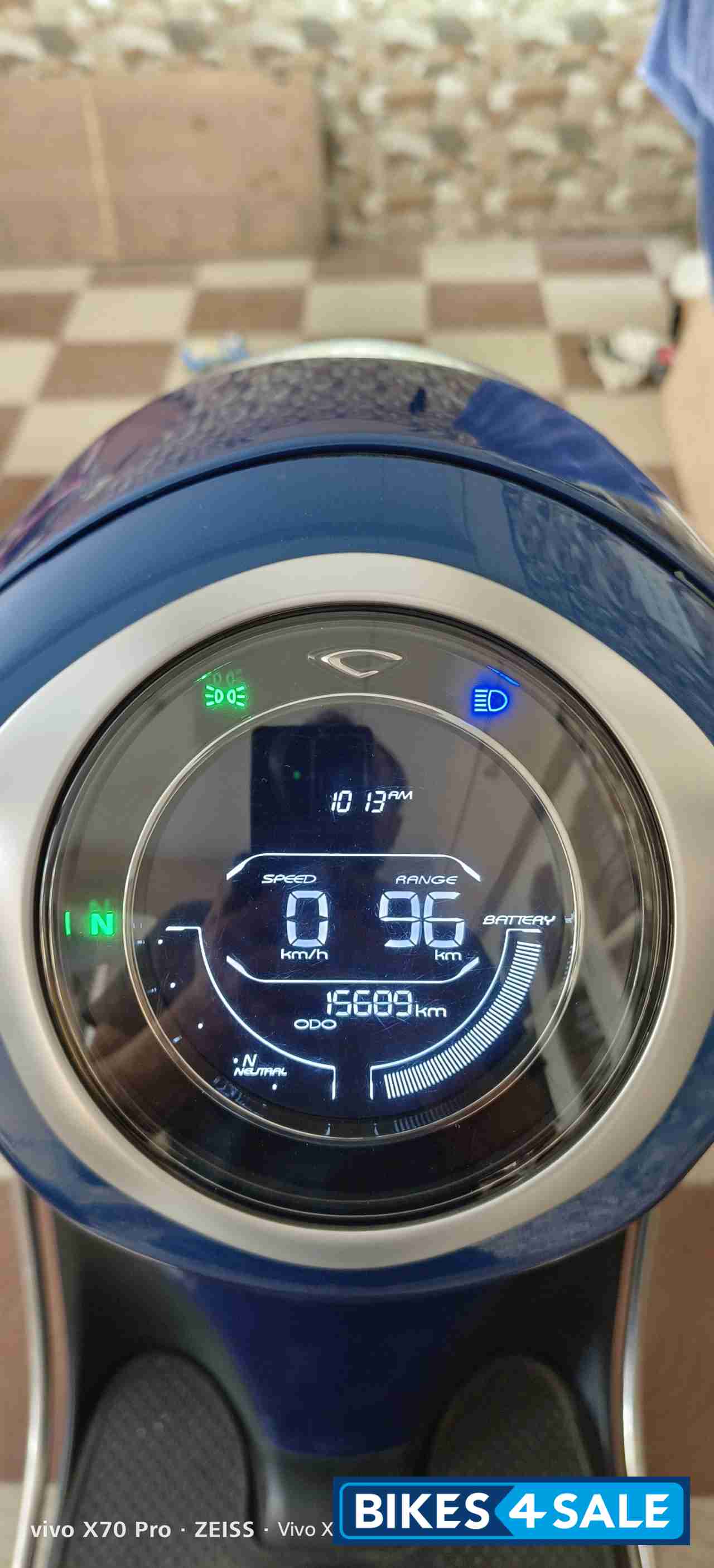 Indigo Metallic Blue Bajaj Chetak Premium