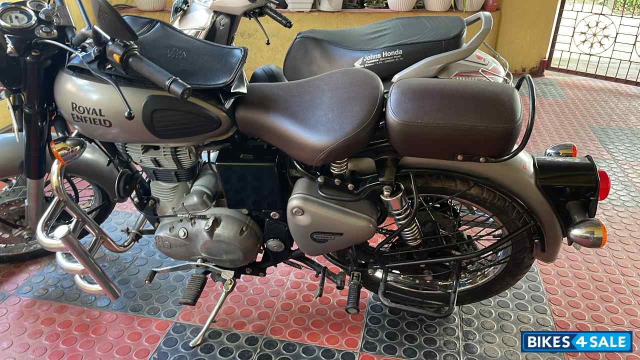 Royal Enfield Classic Gunmetal Grey