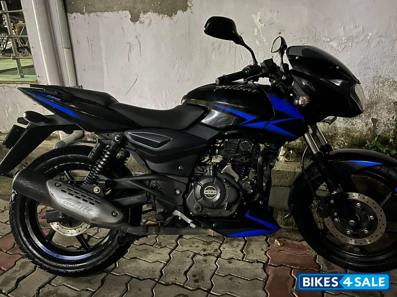 Bajaj Pulsar 150 Twin Disc