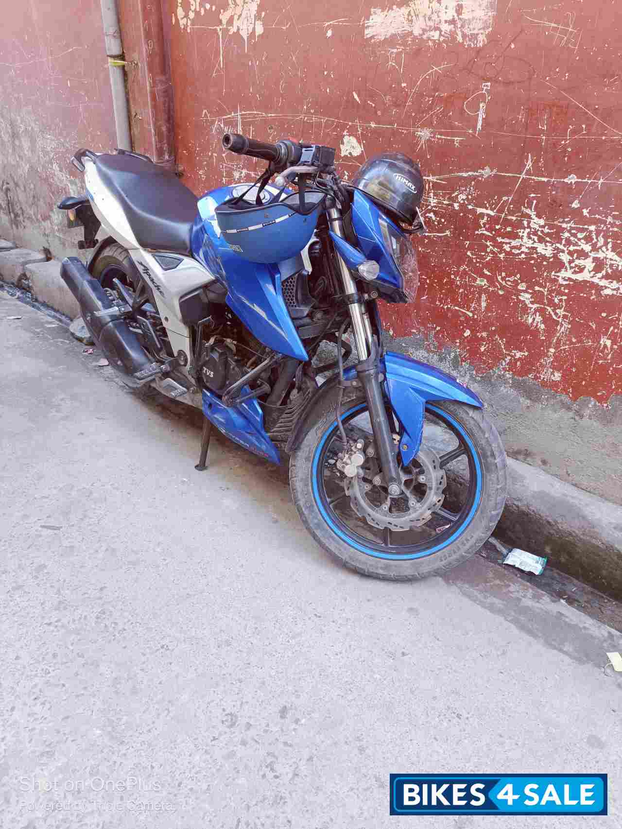 TVS Apache RTR 160 4V