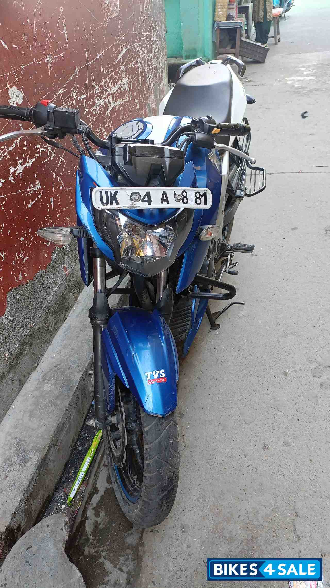 TVS Apache RTR 160 4V