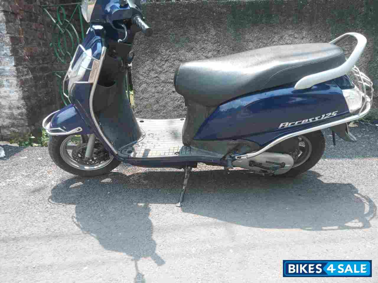 Blue Suzuki Access 125