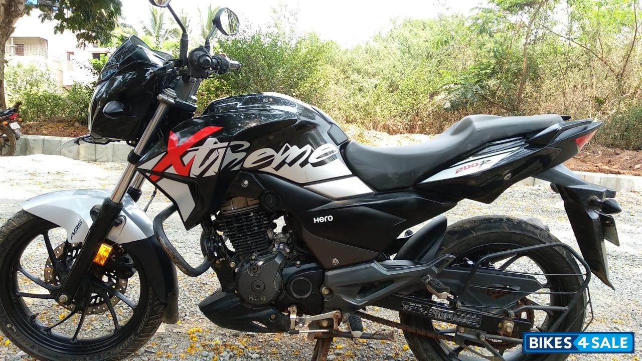 Black Hero Xtreme 200R