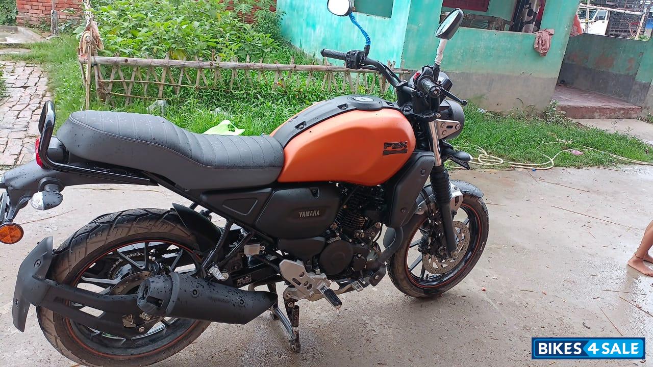 Matt Orange Yamaha FZ-X