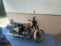 Royal Enfield Classic 500