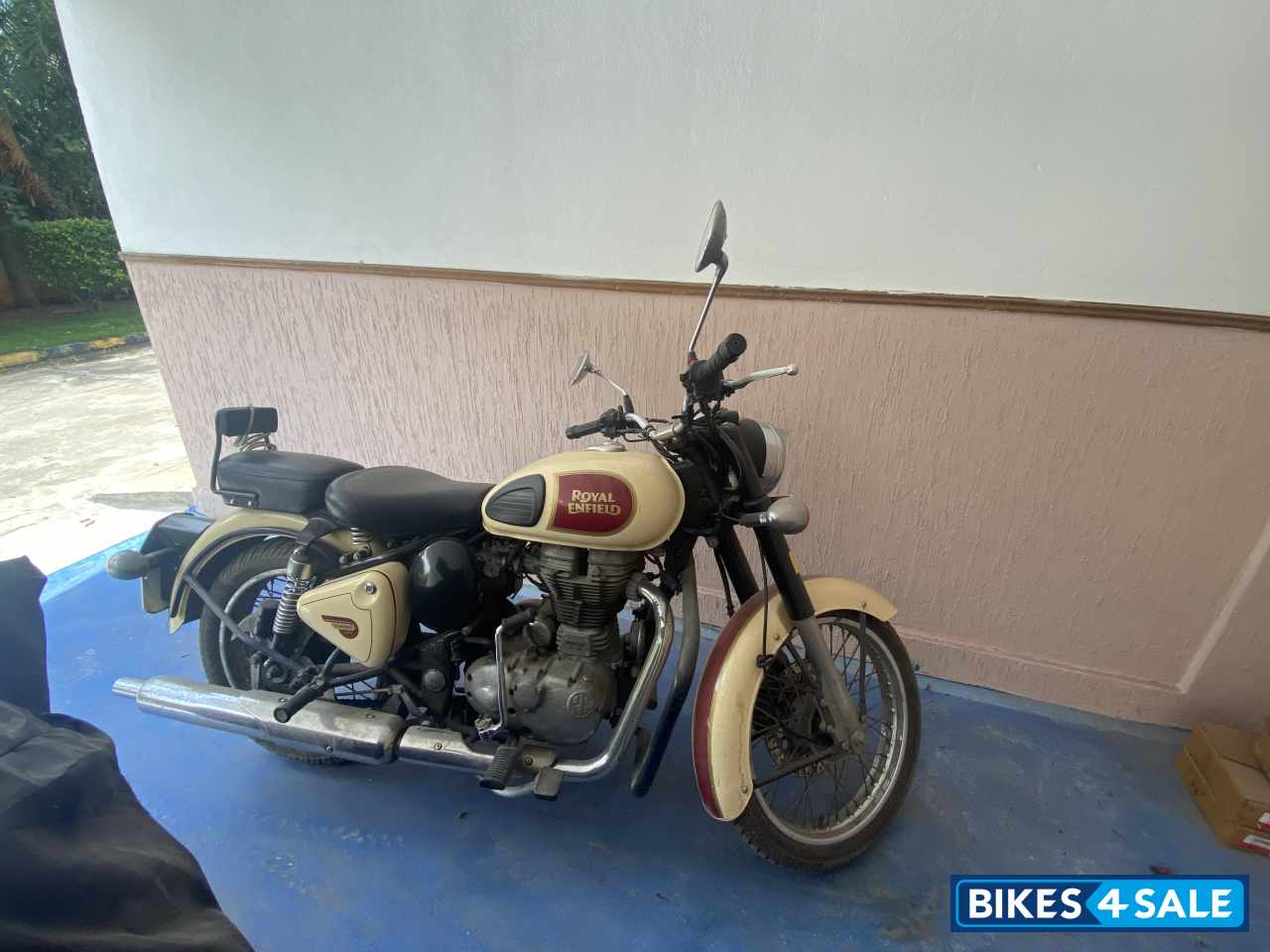 Royal Enfield Classic 500