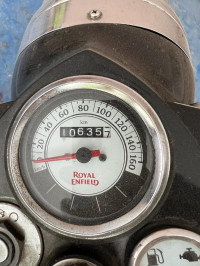 Royal Enfield Classic 500