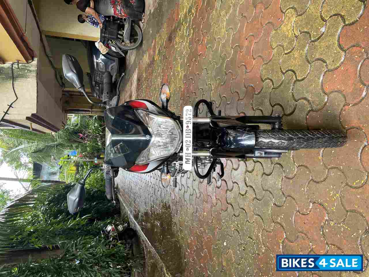 Bajaj Discover 125