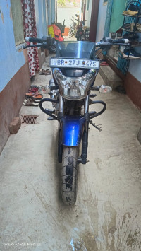 Bajaj V15