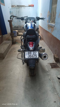 Bajaj V15