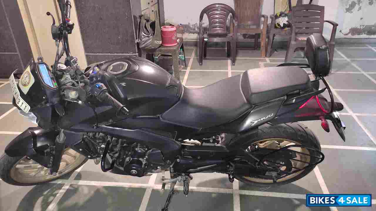 Bajaj Dominar 400 ABS BS6