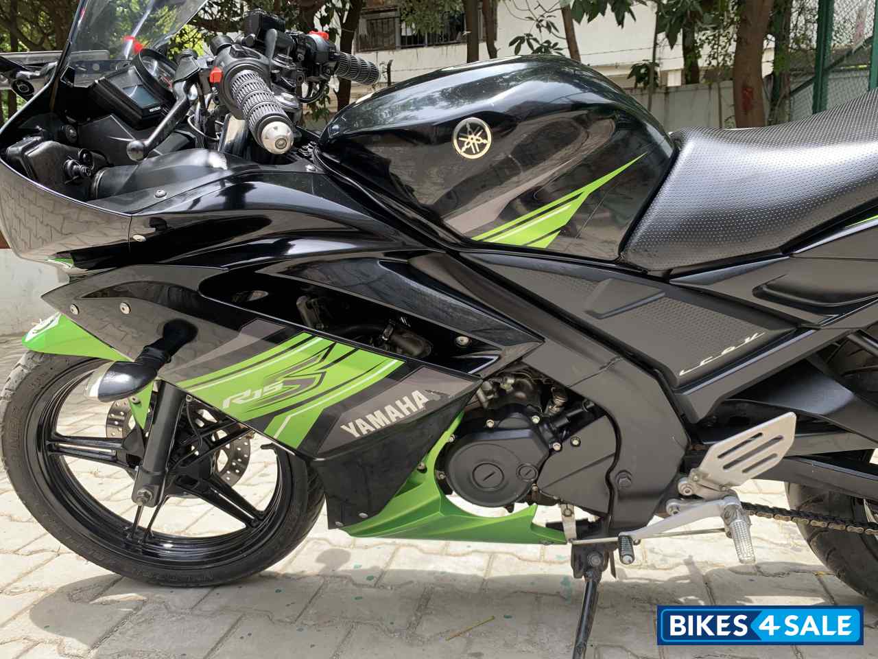 Black & Green Yamaha YZF R15 S Black & Green Yamaha YZF R15 S