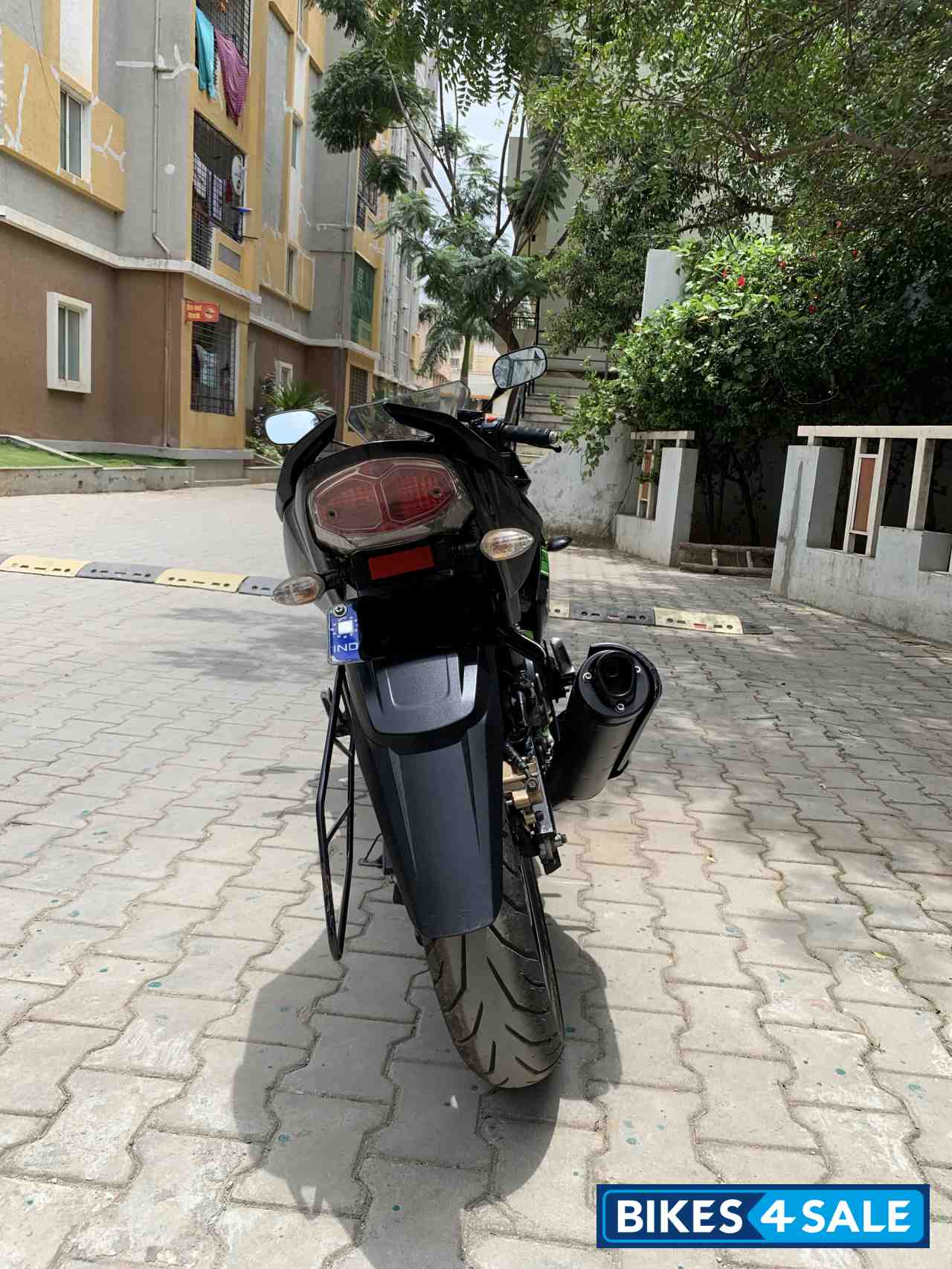 Black & Green Yamaha YZF R15 S Black & Green Yamaha YZF R15 S