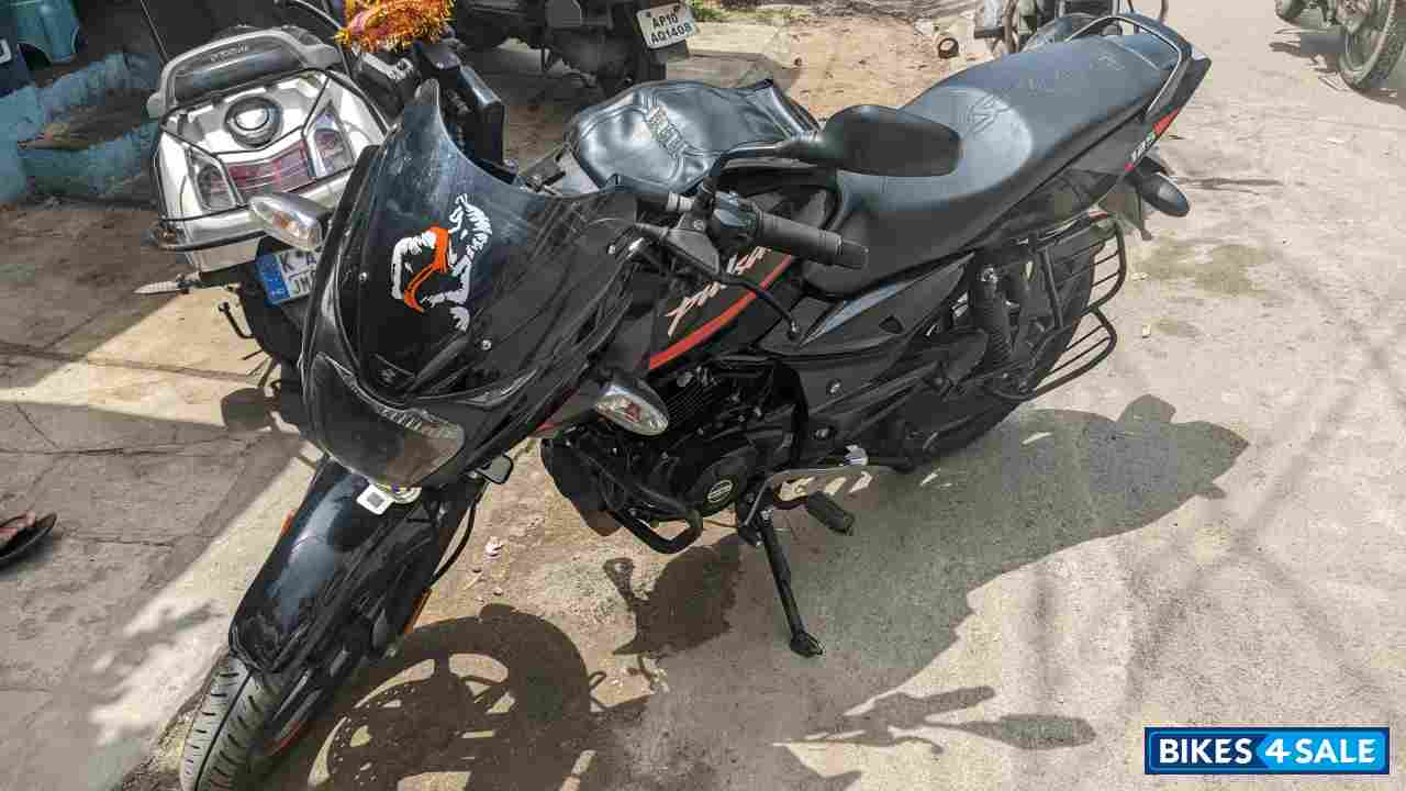 Bajaj Pulsar 125 Neon BS6 Bajaj Pulsar 125 Neon BS6