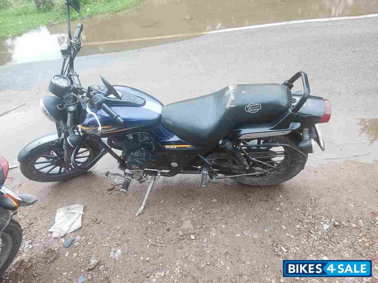Bajaj Avenger Street 150