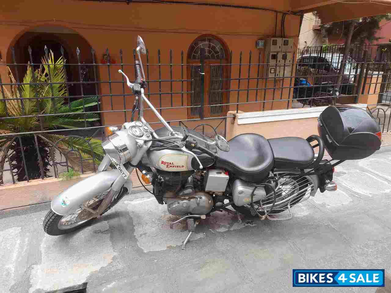 Royal Enfield Classic 350