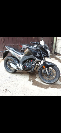 Honda CB Hornet 160R