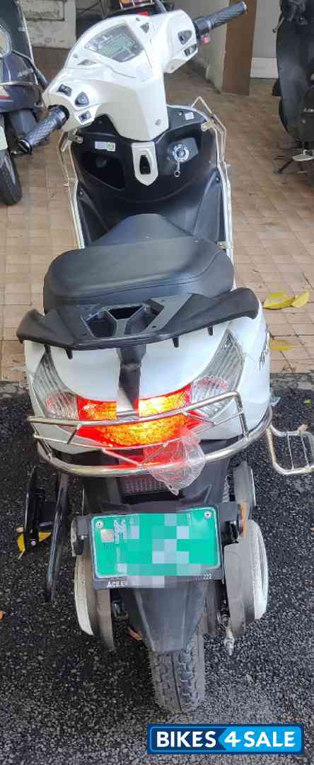 White Ampere Magnus Ex