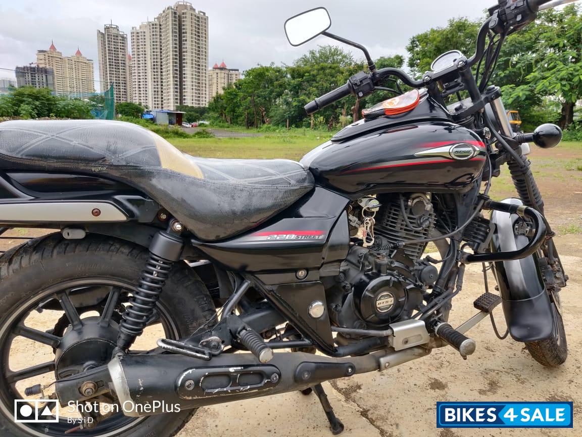 Bajaj Avenger Street 220