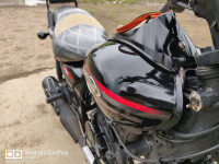 Bajaj Avenger Street 220