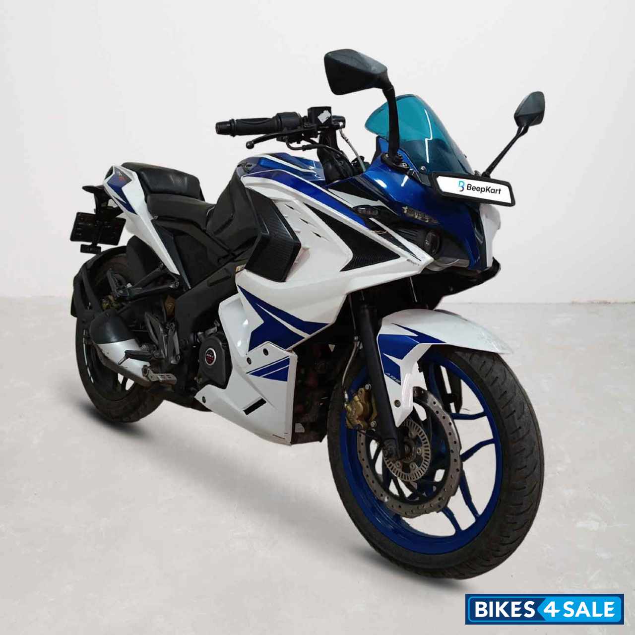 Bajaj Pulsar RS 200