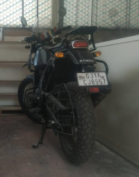 Black Royal Enfield Himalayan BS VI