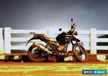 Black Royal Enfield Himalayan BS VI