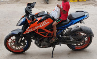 Orange KTM Duke 390