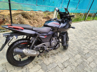 Bajaj Pulsar 180F Neon