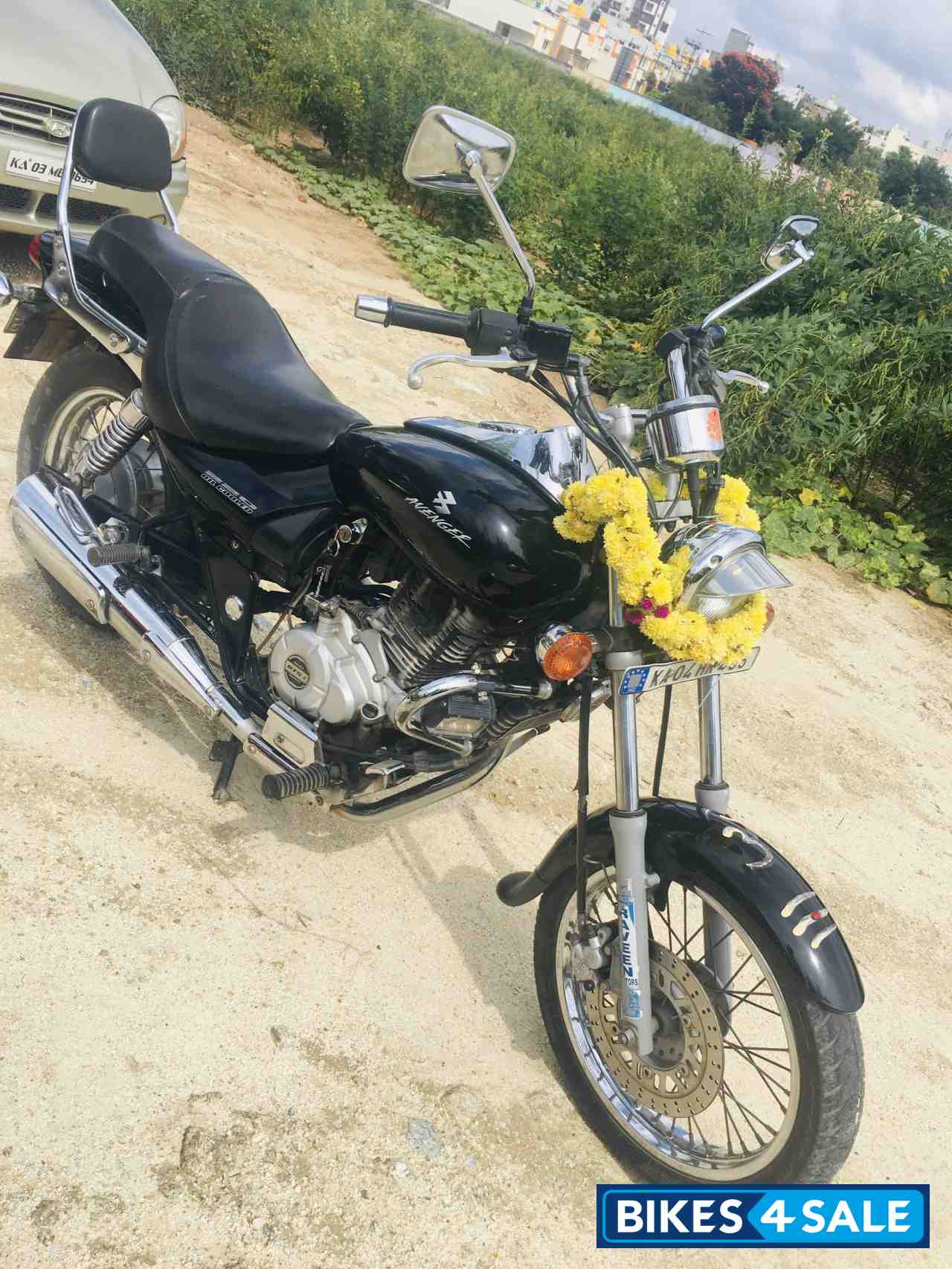 Bajaj Avenger 220 DTS-i
