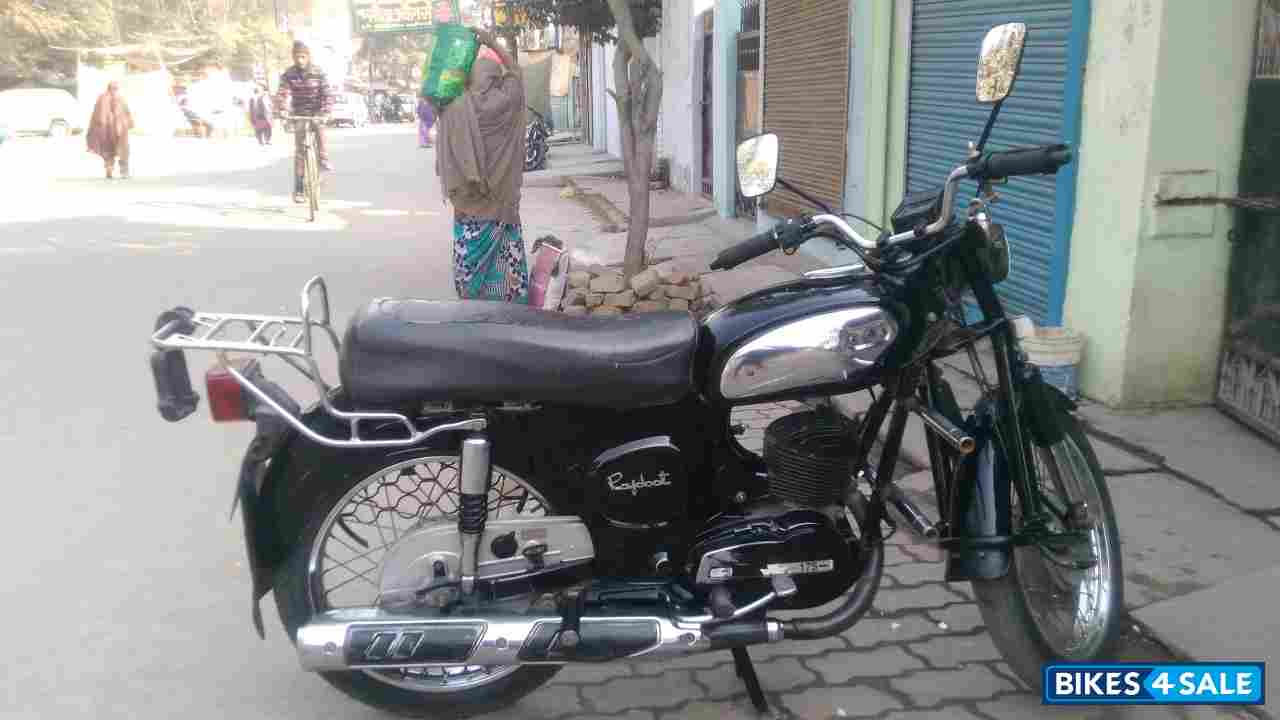 Yamaha Rajdoot