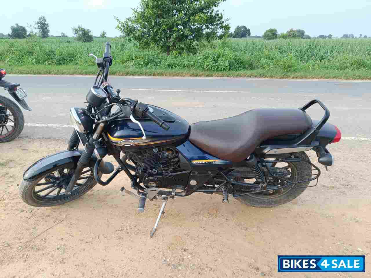 Bajaj Avenger Street 150