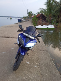 Yamaha YZF R15 V2