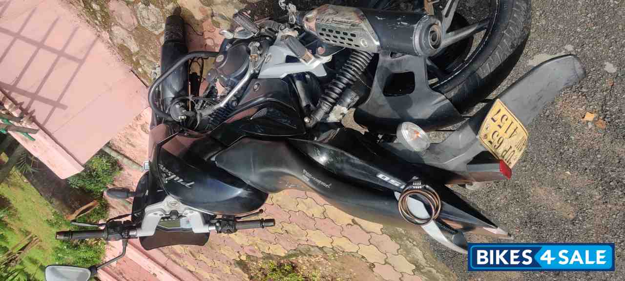 Black Bajaj Pulsar 150 DTSi