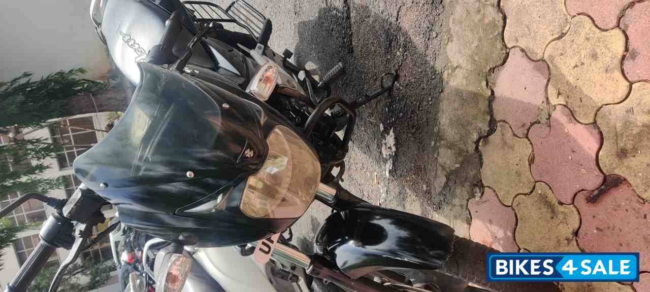 Black Bajaj Pulsar 150 DTSi