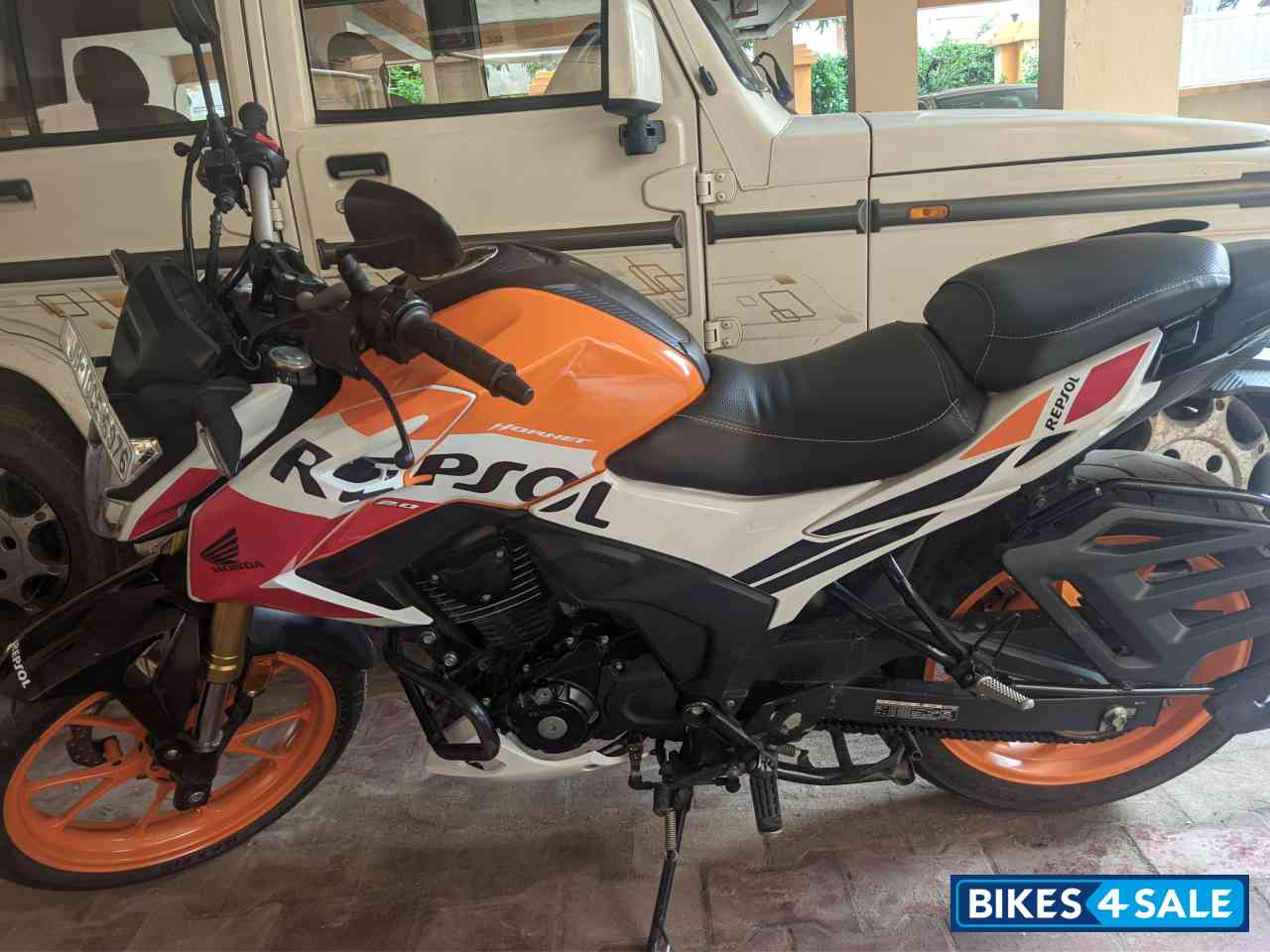 Orange Honda Hornet 2.0 Repsol Edition