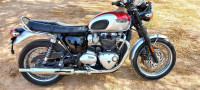 Red Silver Triumph Bonneville T120