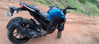 Blue Yamaha FZS 25