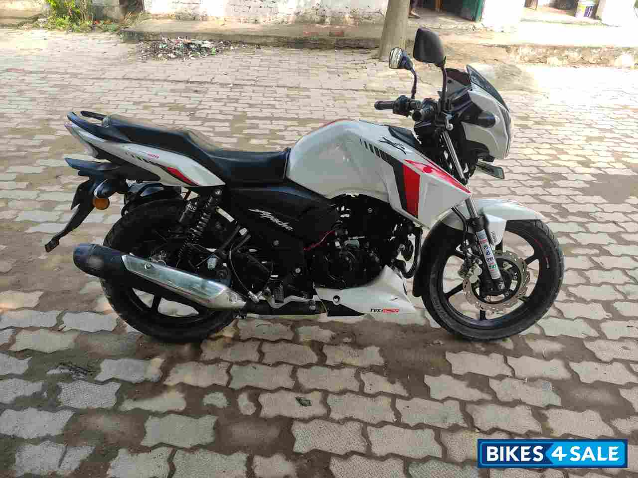 TVS Apache RTR 160 2020