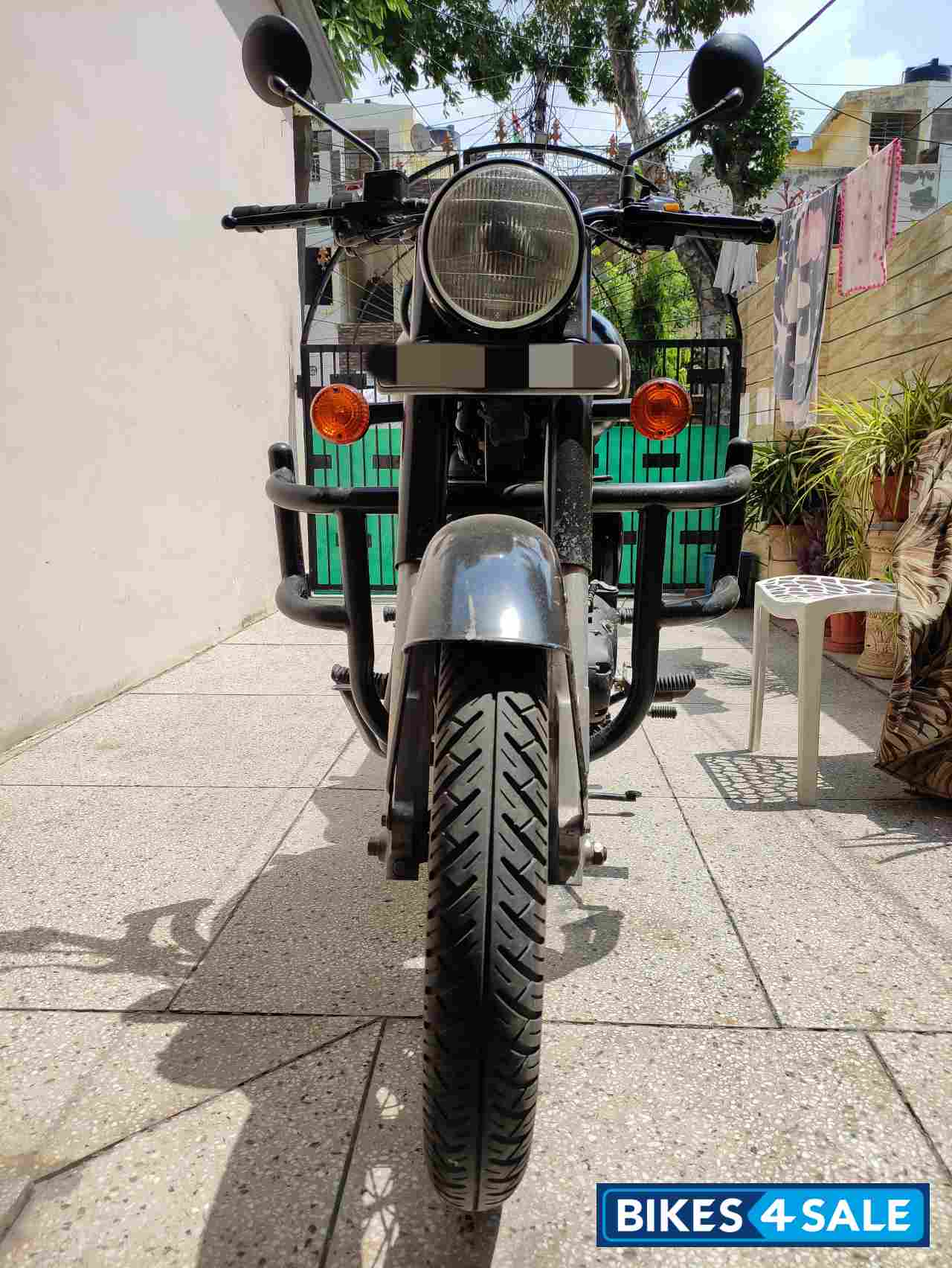 Stealth Black Royal Enfield Classic Stealth Black